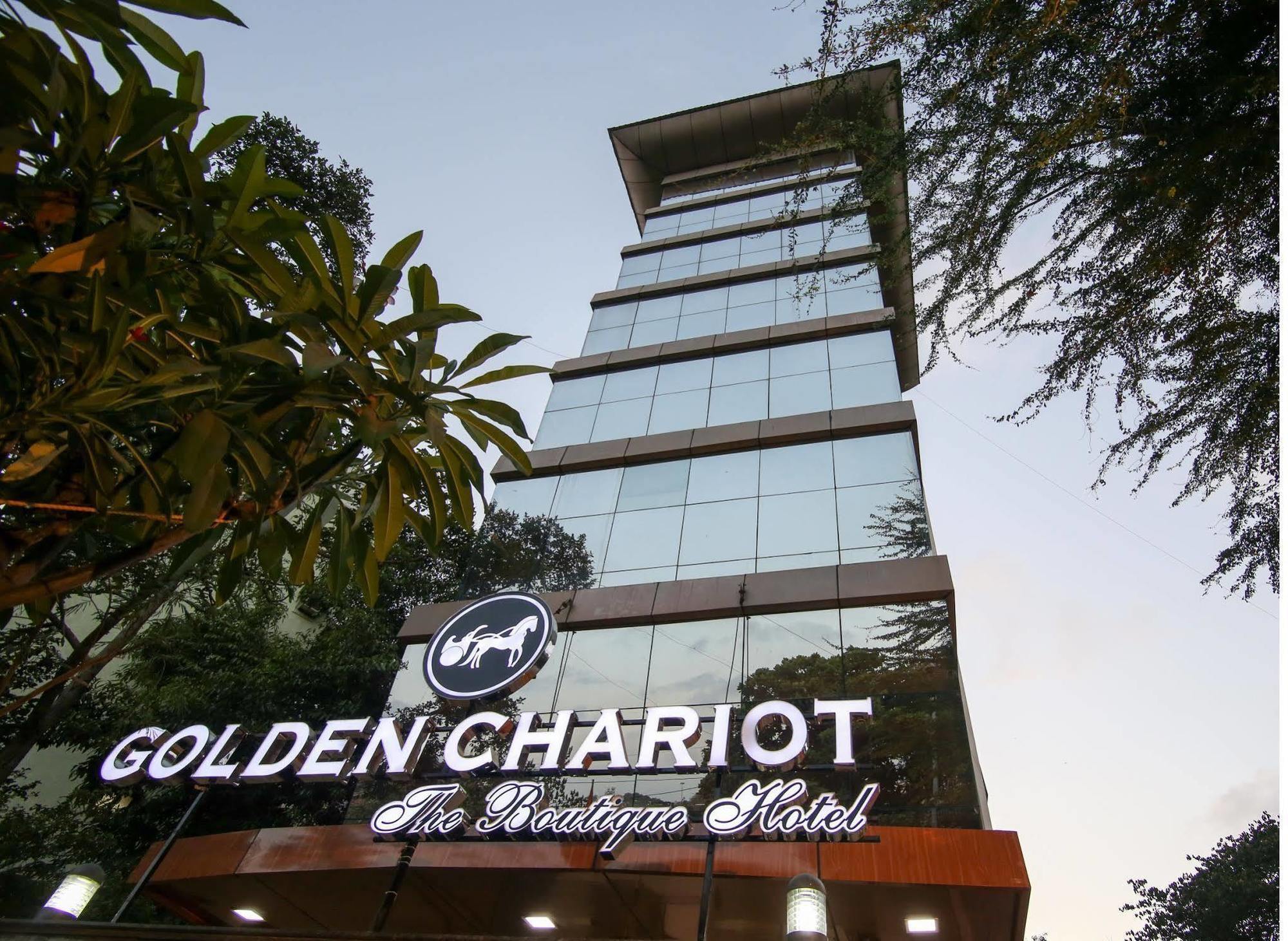 Golden Chariot The Boutique Hotel Bombaj Exteriér fotografie
